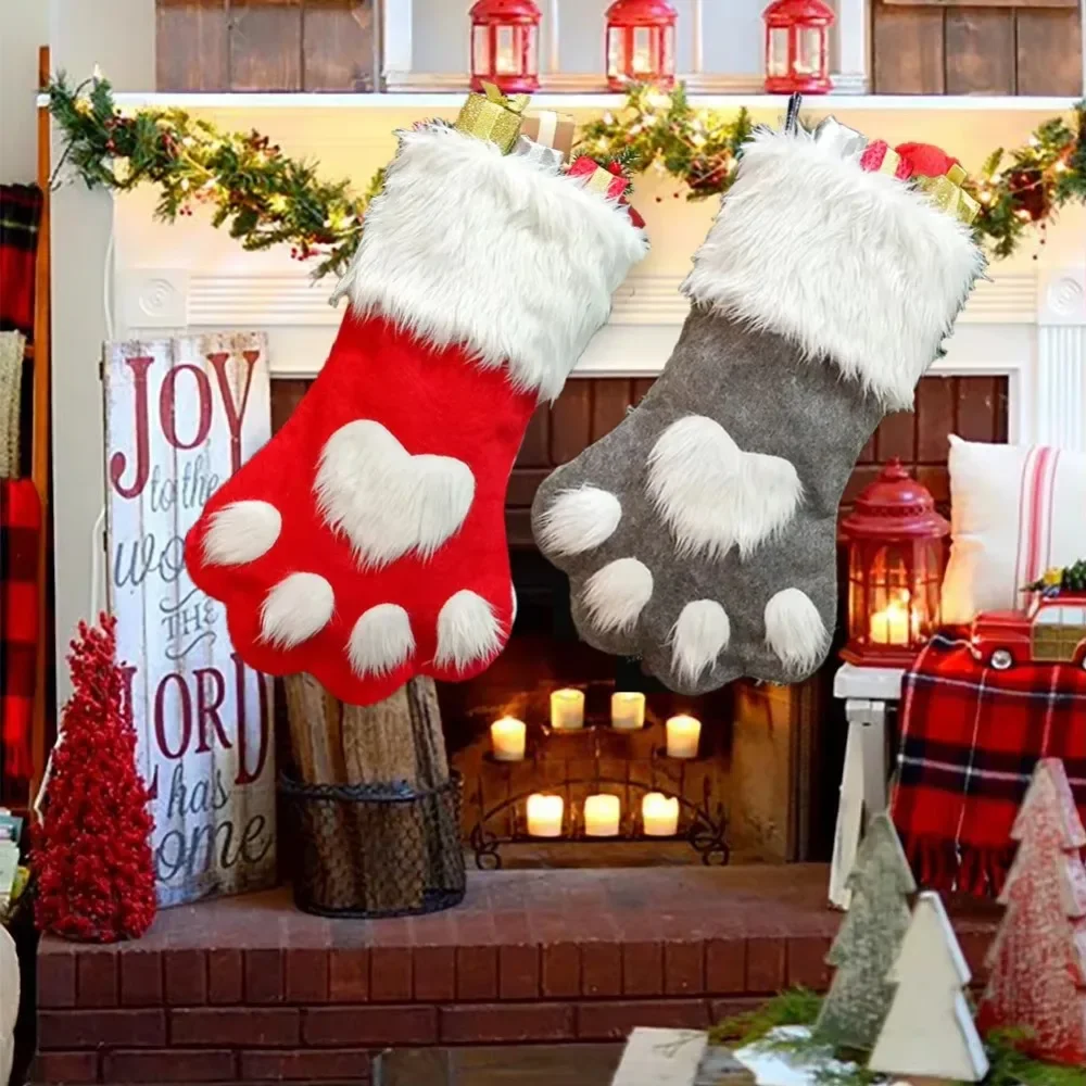 Рождественские носки с принтом – обзор и цена Christmas Stocking Hanging